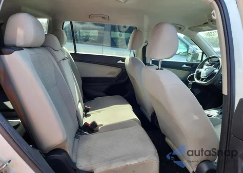 2019 Volkswagen Tiguan S z USA, uszkodzony, nr VIN 3VV1B7AX7KM148120